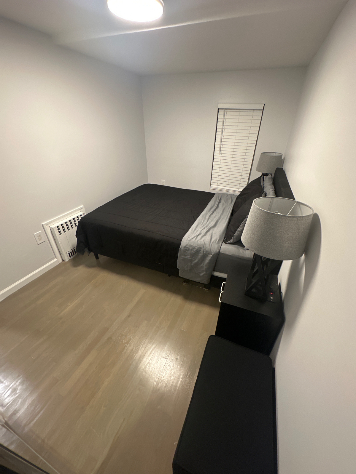 Cozy 3rd Floor 3 Bedroom Apartment - Photo 11