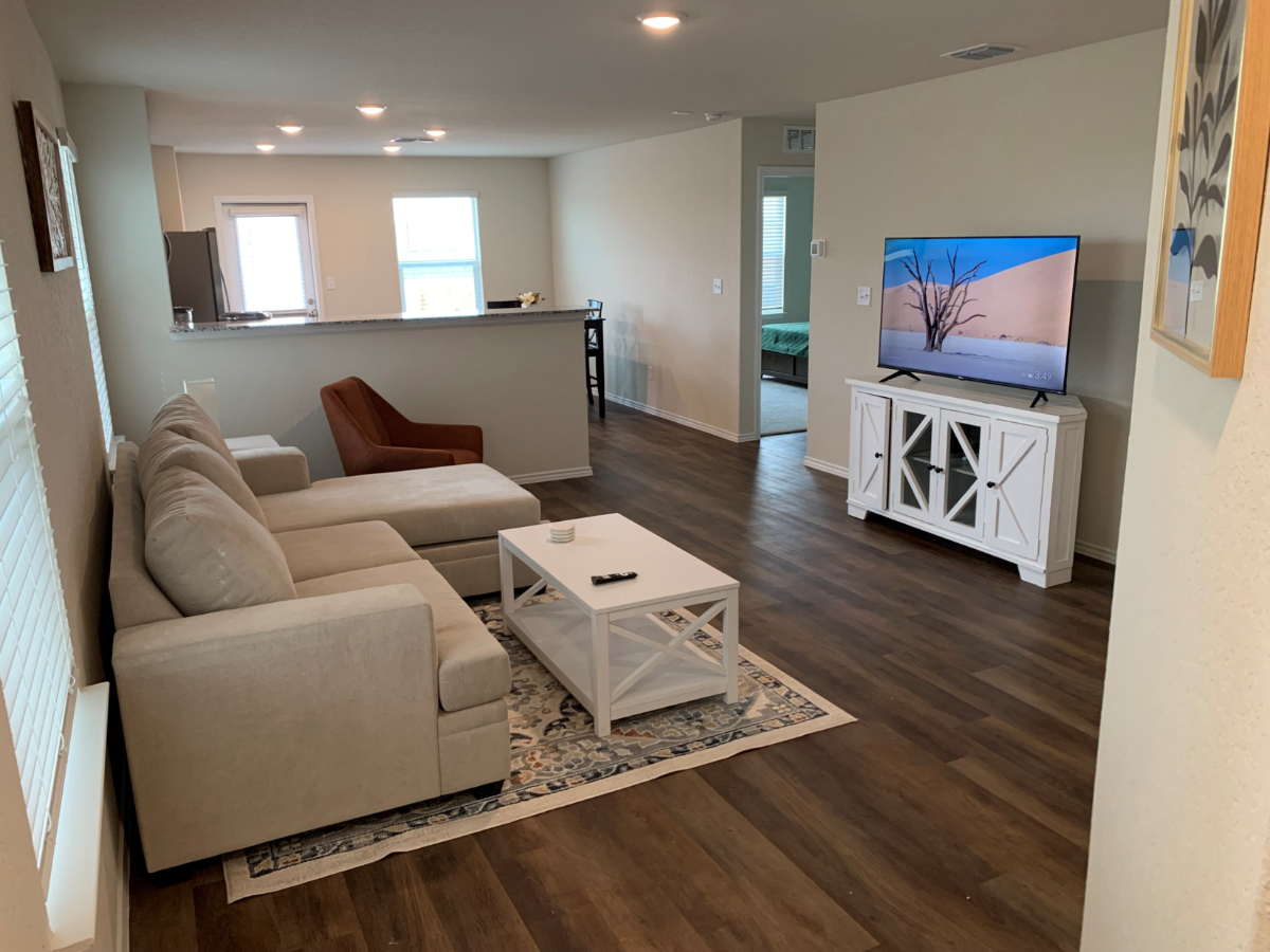 Modern Comfort Close to Base in Converse TX - Photo 3