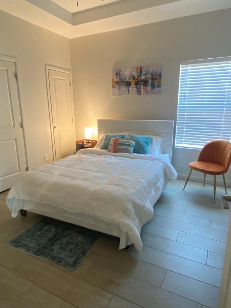 Gorgeous New Apartment - Photo 7