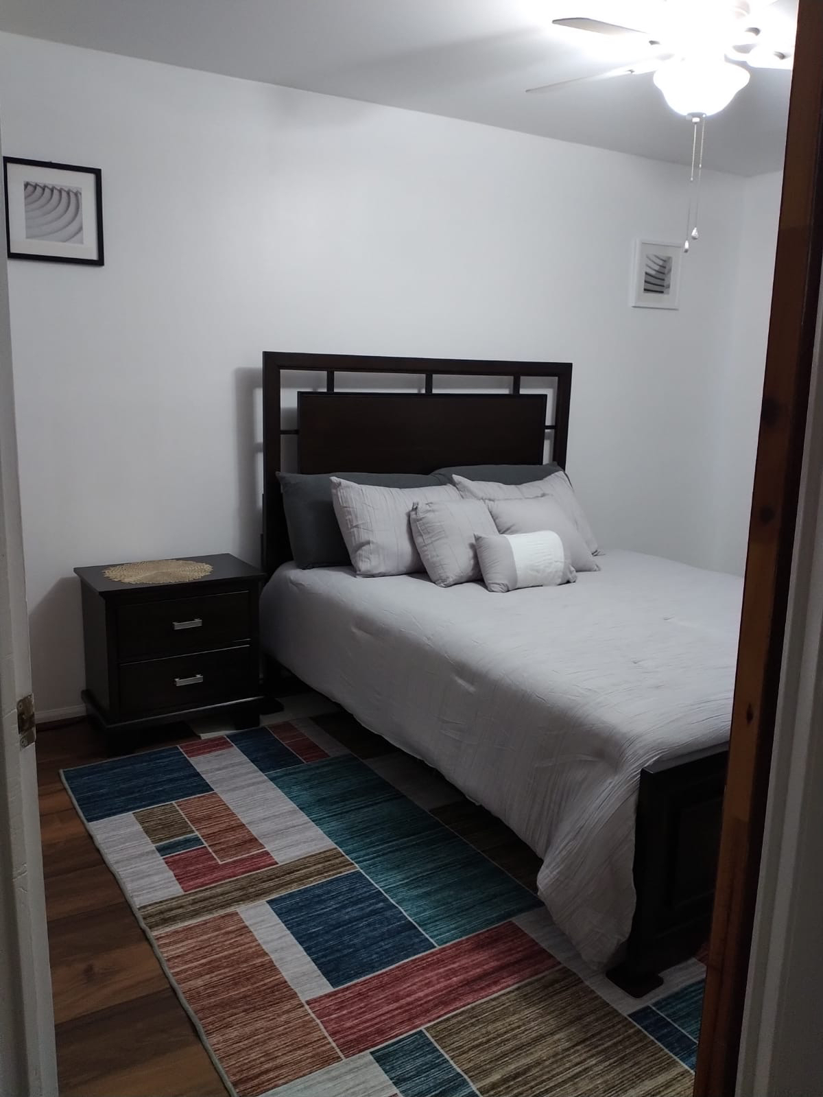 Quiet private room and bath. Next to transit... - Photo 3