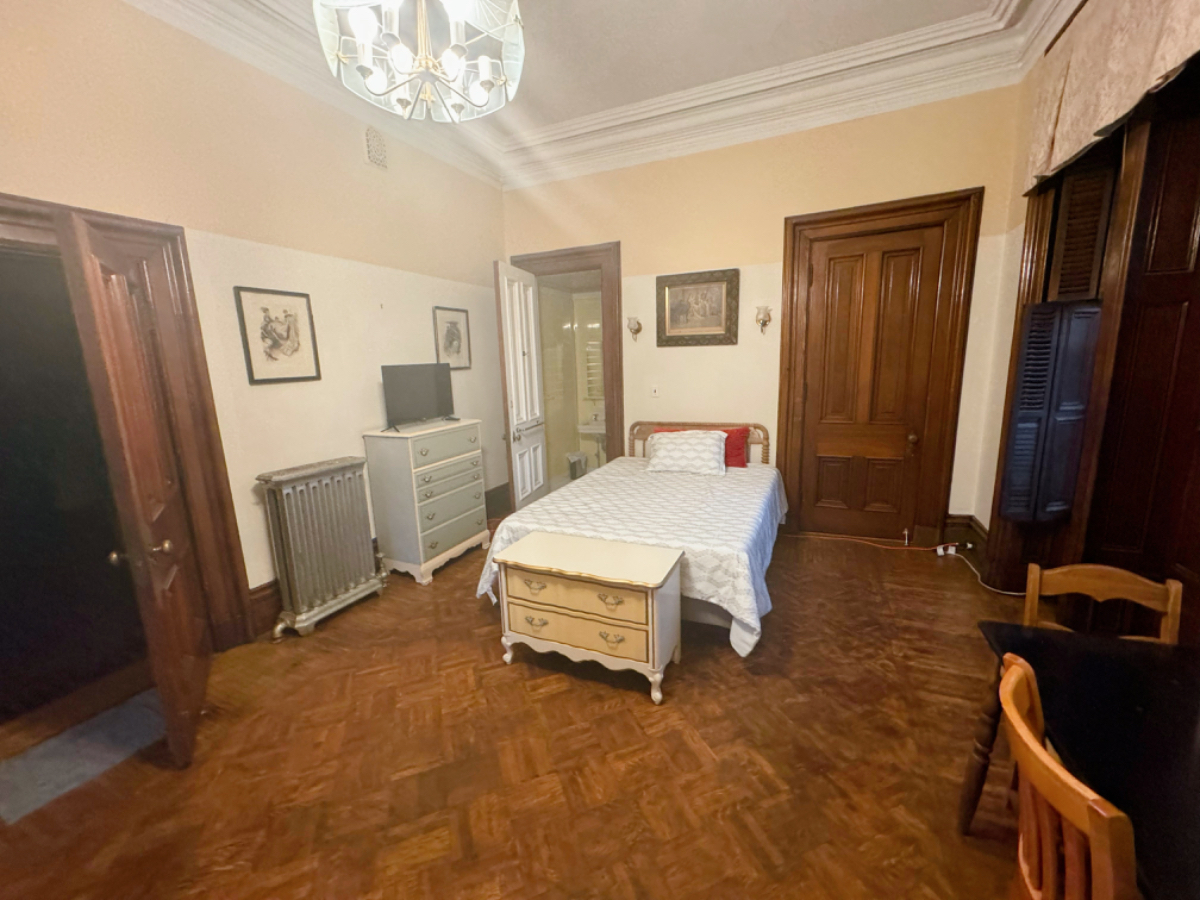 Cozy Victorian Mansion Bedroom - Photo 2