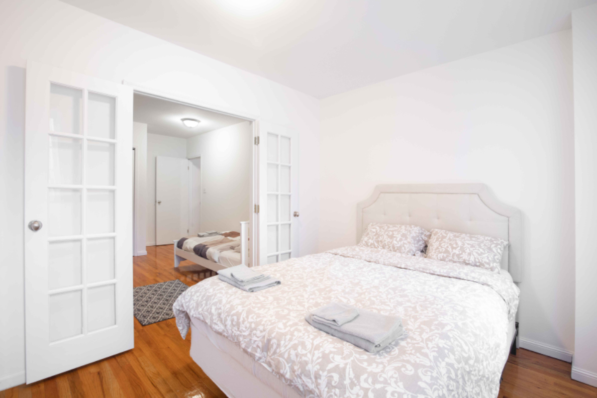 UES MANHATTAN - STUNNING 2 BR - Photo 7