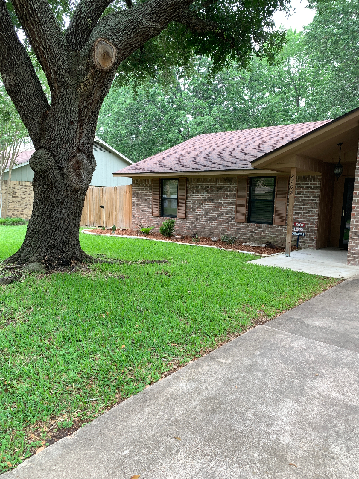 Three Bedroom newly remodeled College Station - Photo 3