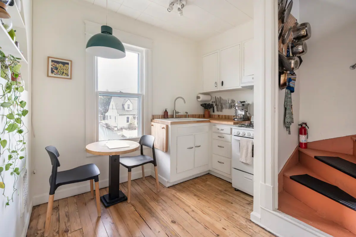Peaceful Retreat in the Heart of Kingston - Photo 4
