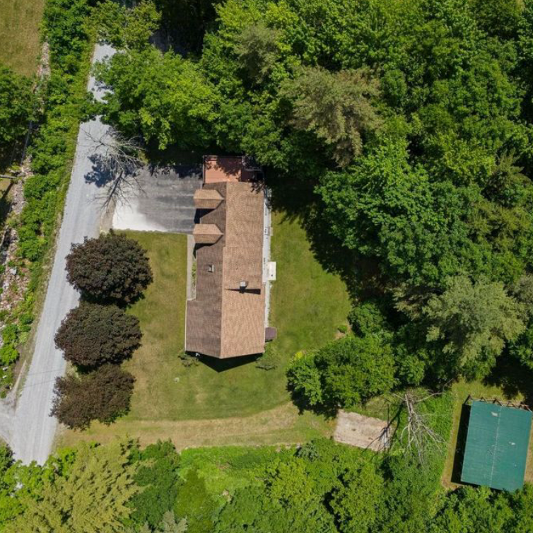 1BR/1BA Idyllic Apartment at the foot of the Green Mountains - Photo 9
