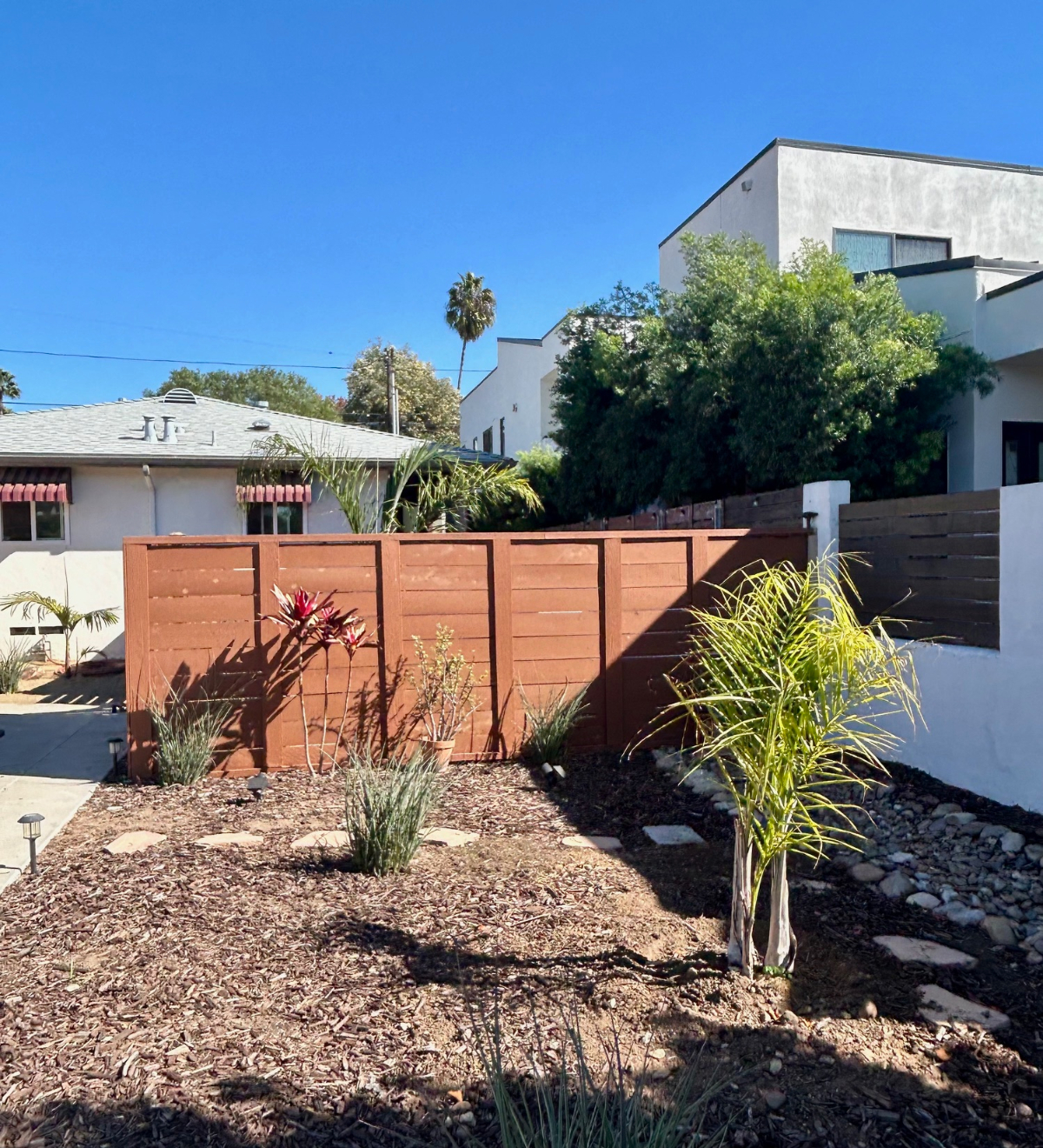 Modern Duplex in North Park 2/1 w/Private Front and Backyard and Offstreet Parking - Photo 2