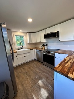 Convenient Home near Downtown Morrisville - Photo 6