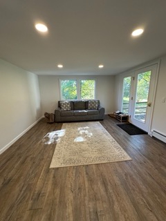 Convenient Home near Downtown Morrisville - Photo 9