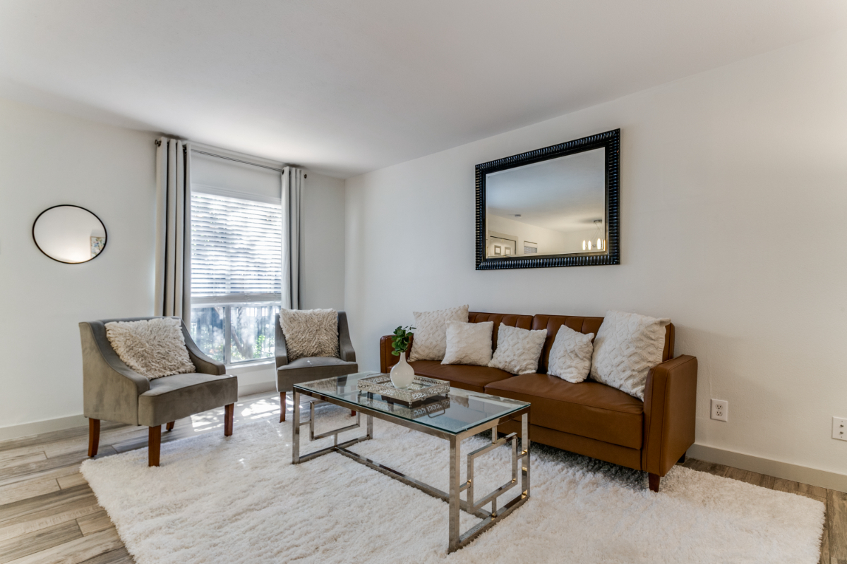 Dallas Chic Retreat Gated Community 1BR with Comfort - Photo 5