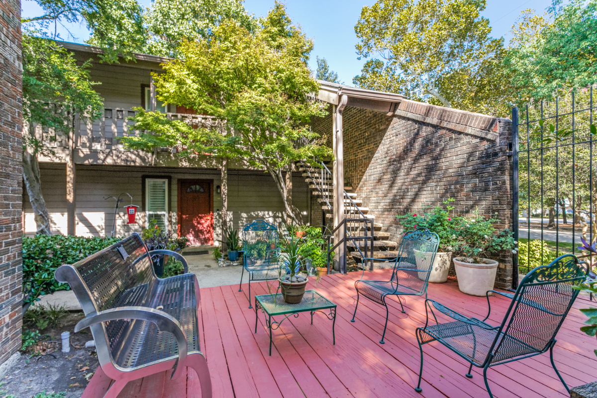 Dallas Chic Retreat Gated Community 1BR with Comfort - Photo 12