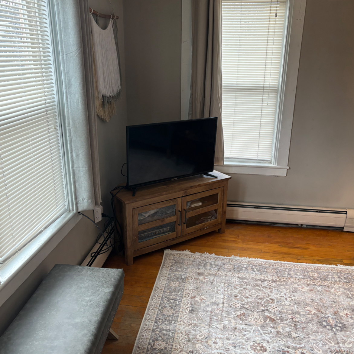 Peaceful 1-bed unit downtown - Photo 6