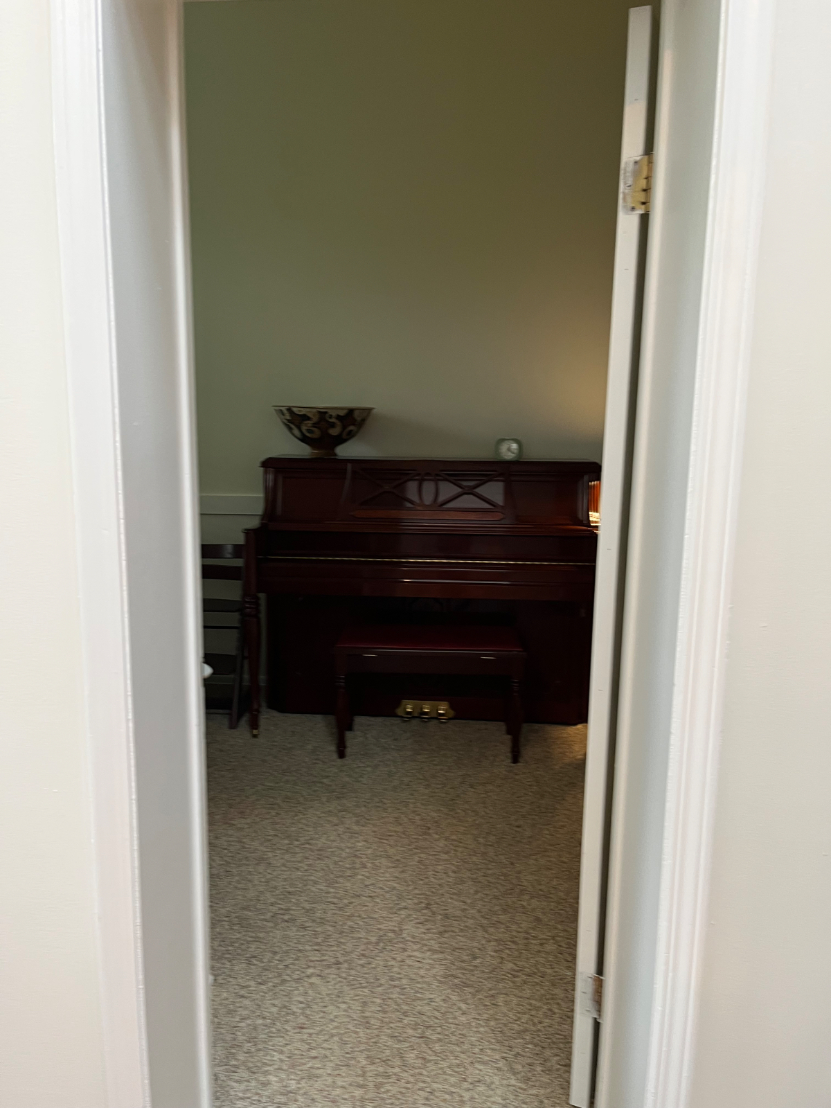Lovely 2 bedroom apt in old school in quiet neighborhood near hospitals and park in the City of Roch - Photo 12