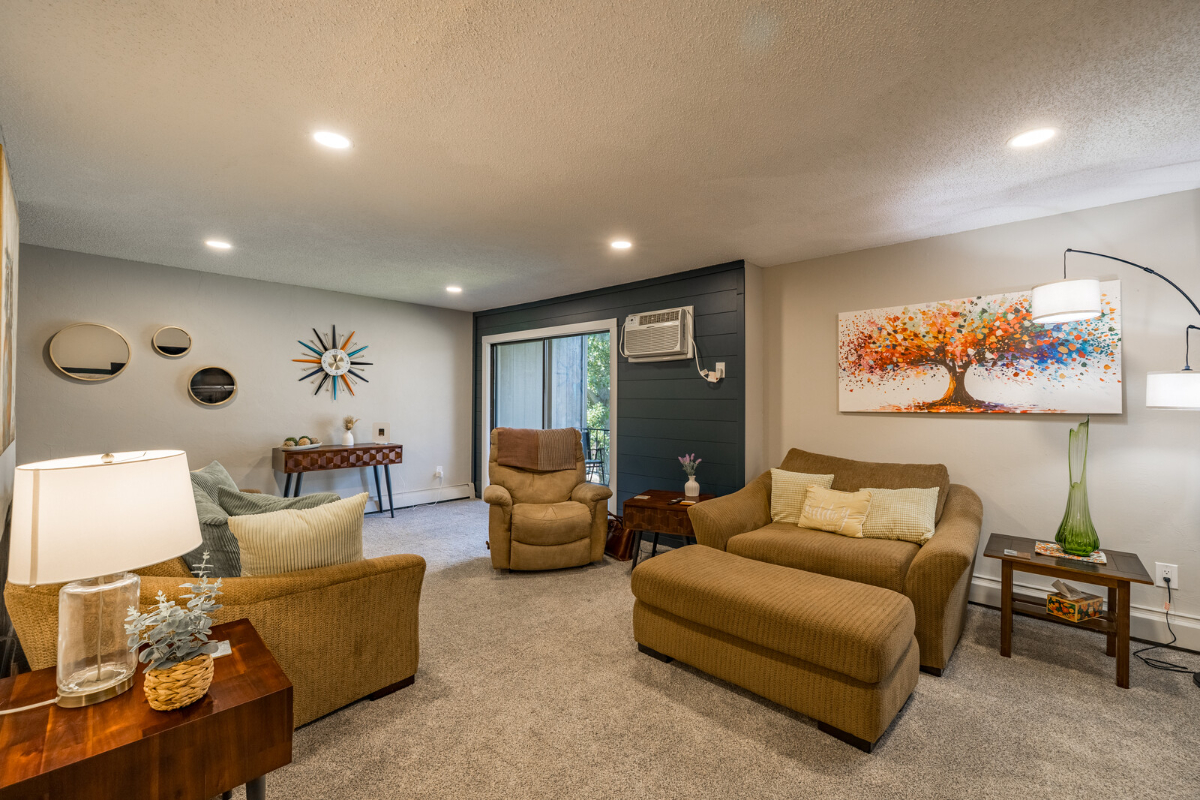 Updated Beautiful Large Condo - Photo 3