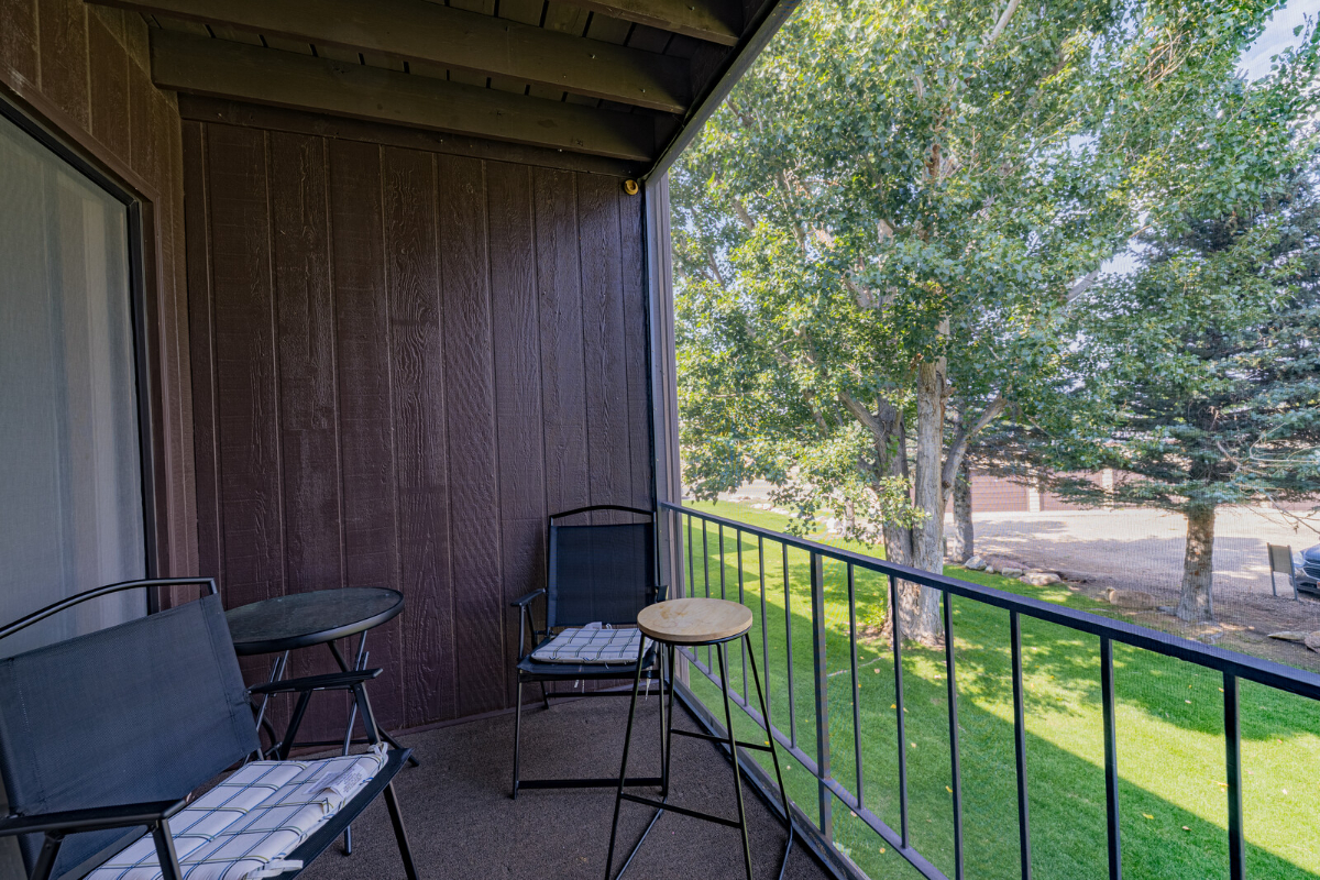 Updated Beautiful Large Condo - Photo 6