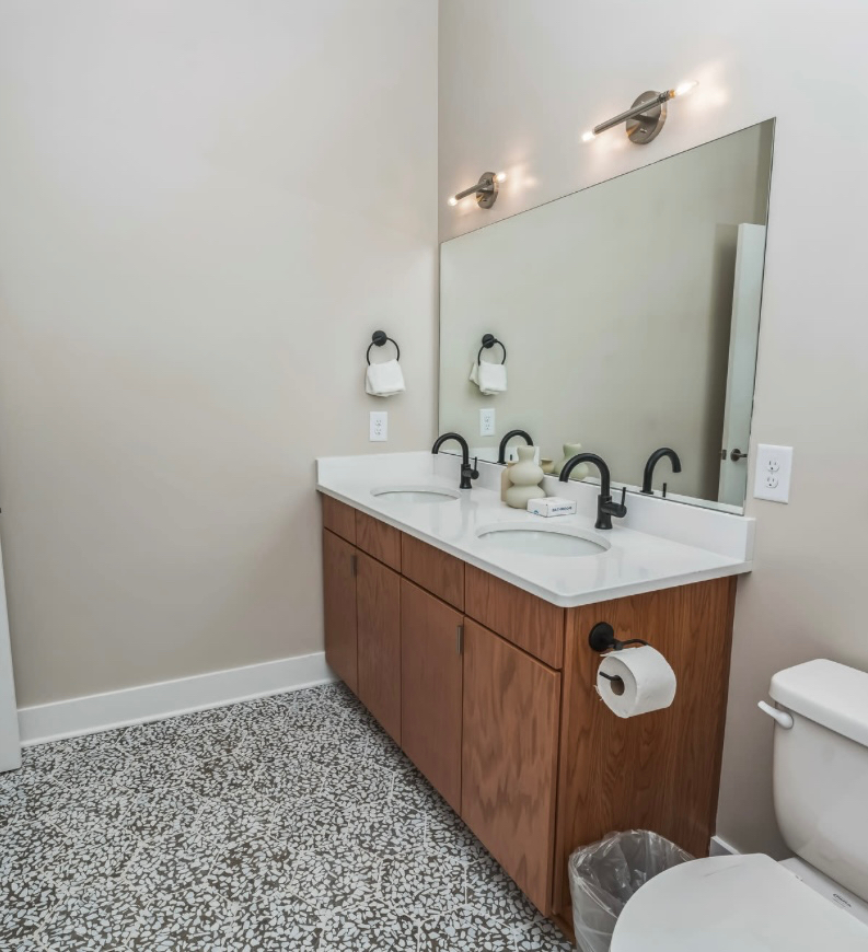 East Nashville Cottage - Photo 10