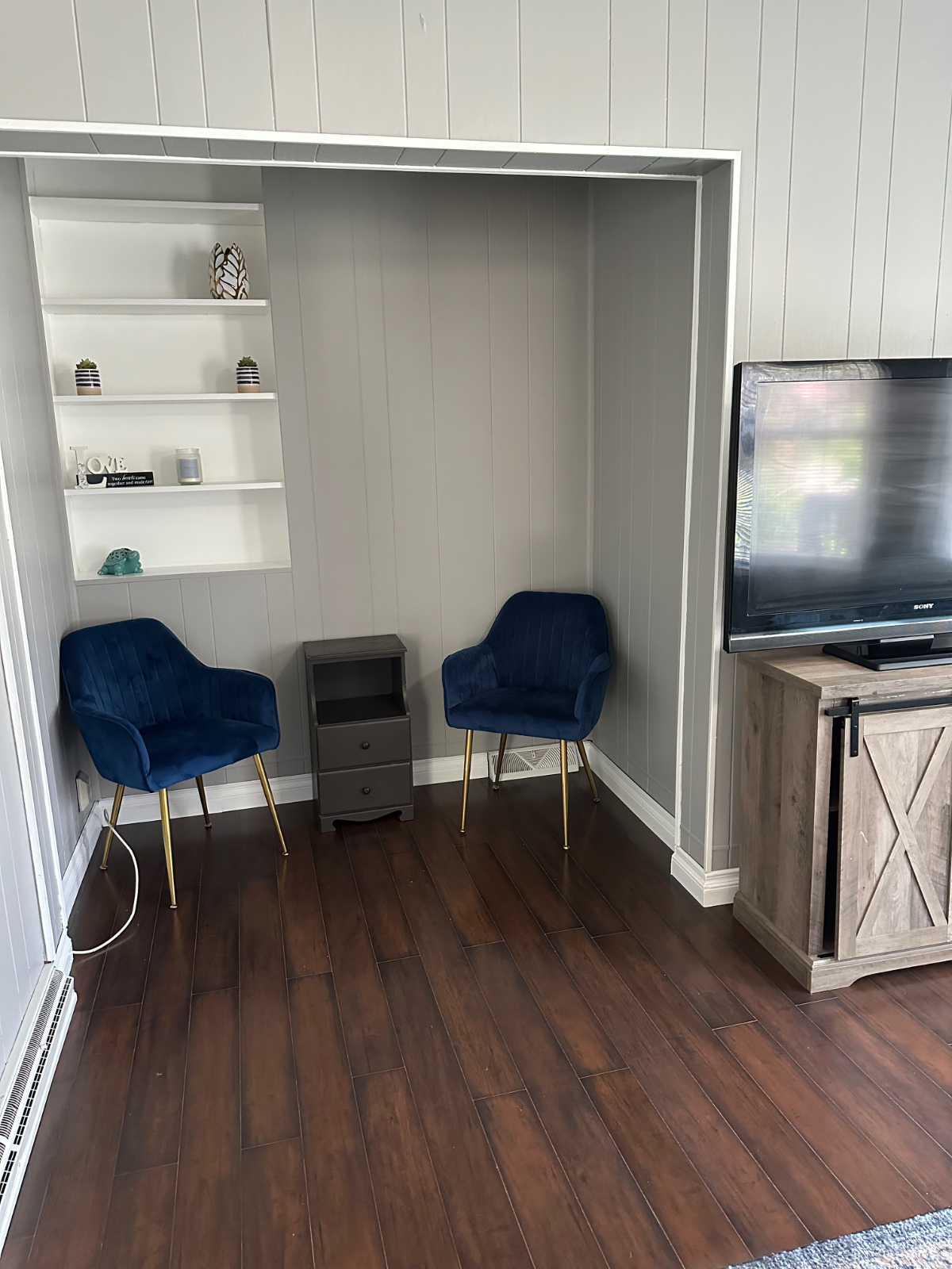 Modern & Peaceful 2 bedroom Rental - Photo 5