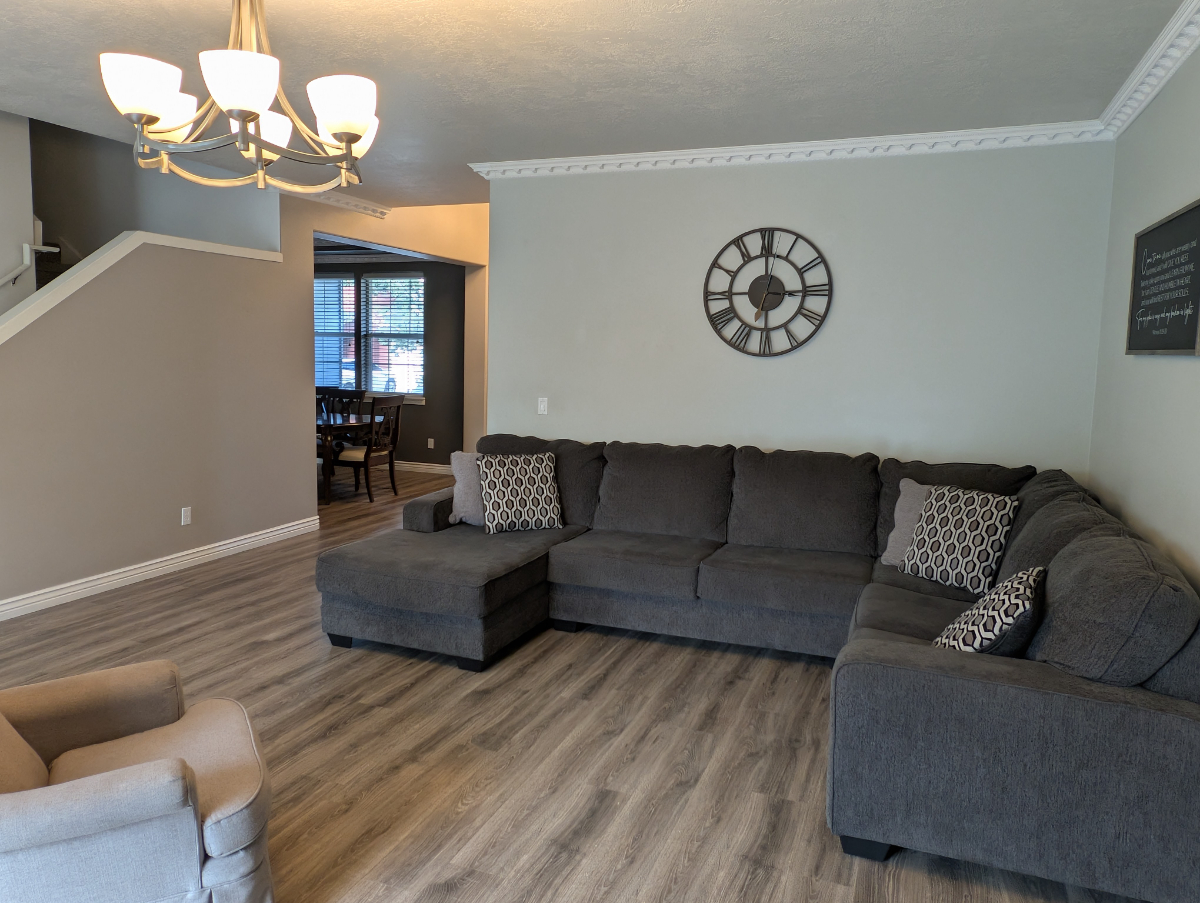 Spacious Redmond Home - Photo 4