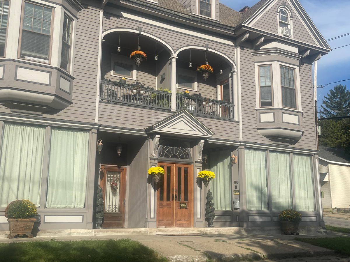 Cute,cozy and quiet apt near hospitals - Photo 2