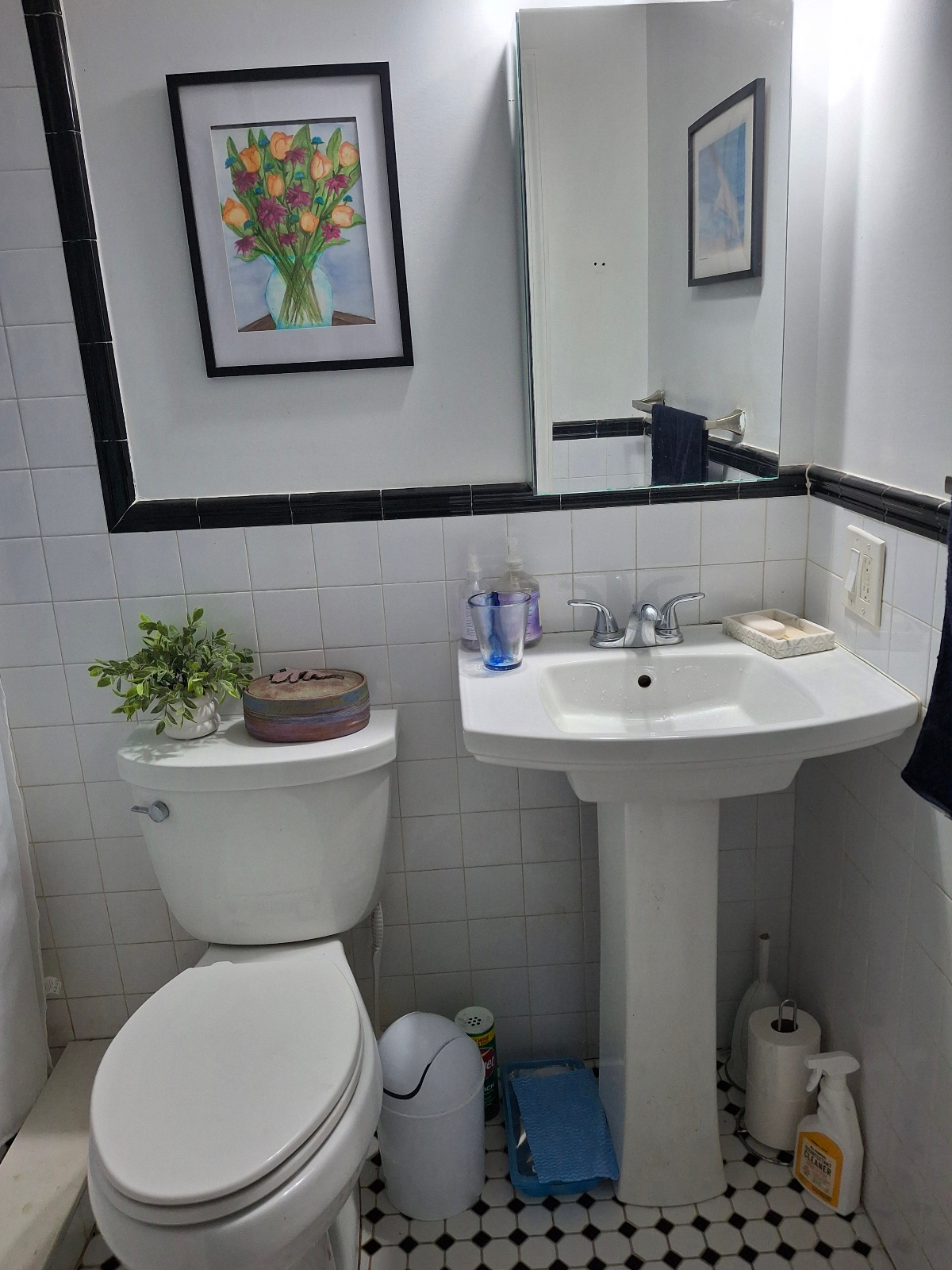 Clean Furnished Room On Staten Island Near the Ferry - Photo 2
