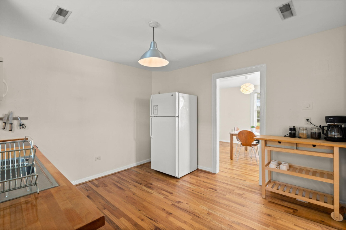 The Emerson Bungalow - Photo 8