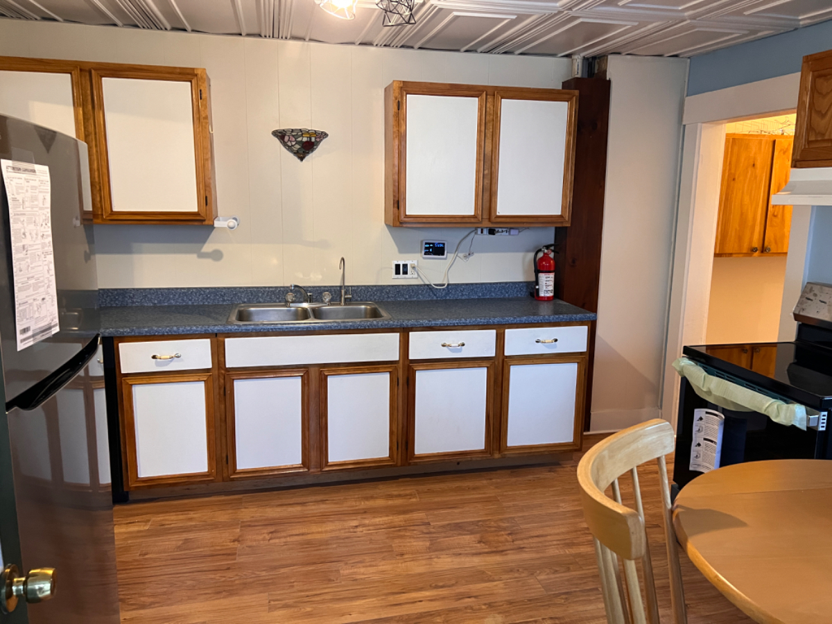 Ludlow Village 1 BR apartment September 1 occupancy - Photo 2