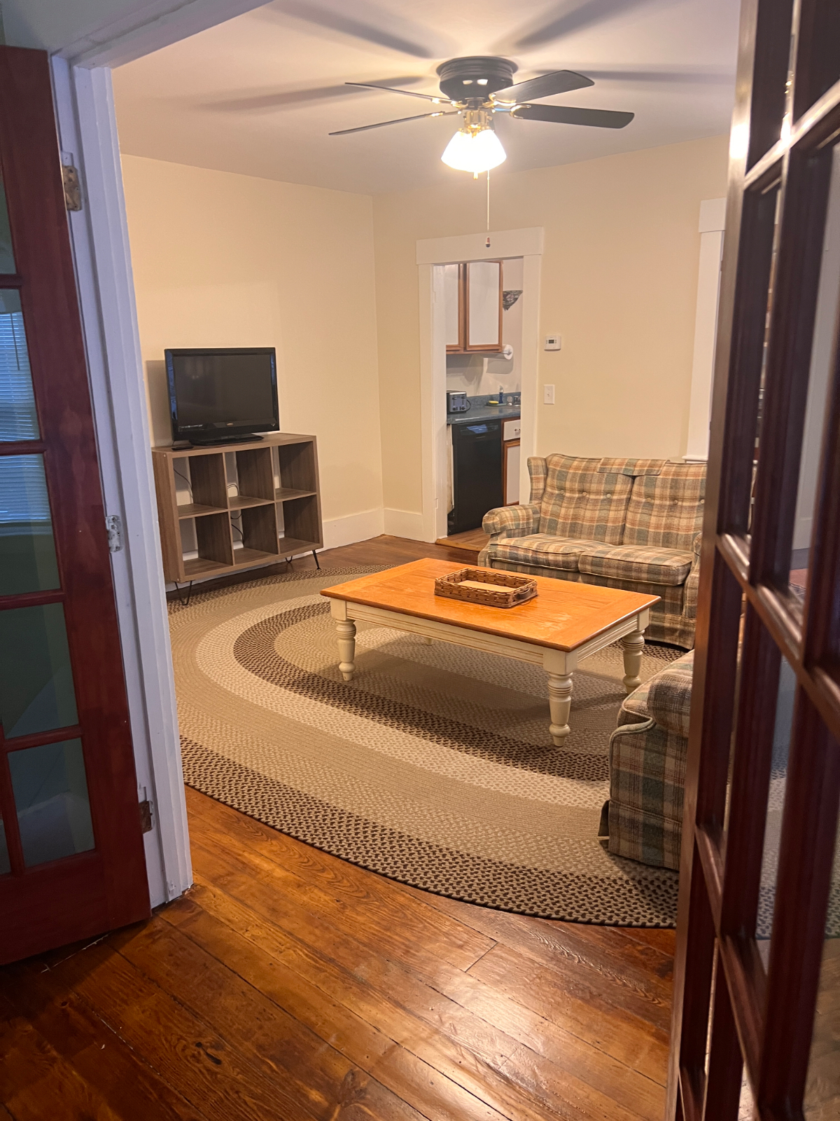 Ludlow Village 1 BR apartment September 1 occupancy - Photo 8