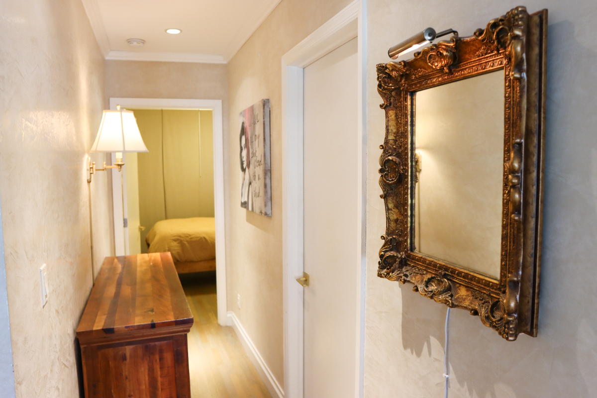Beautiful Brooklyn 1BR/1BA Condo - Urban Elegance in Prime Locale - Photo 11