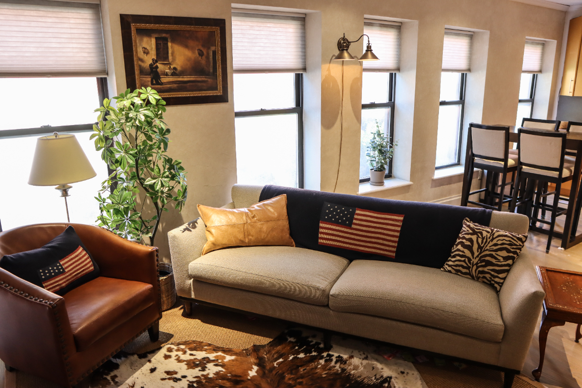 Beautiful Brooklyn 1BR/1BA Condo - Urban Elegance in Prime Locale - Photo 3