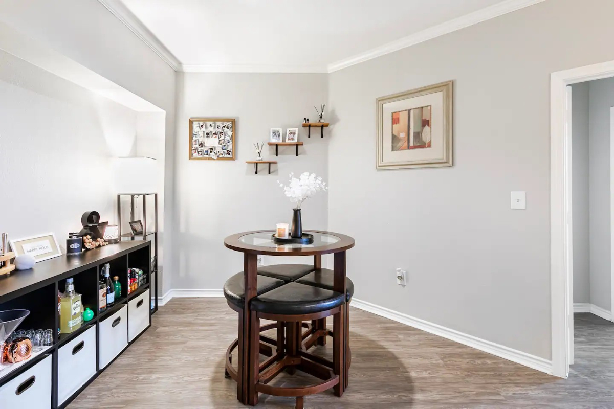 Comfy Bedroom in Convenient Downtown Dallas - Photo 5