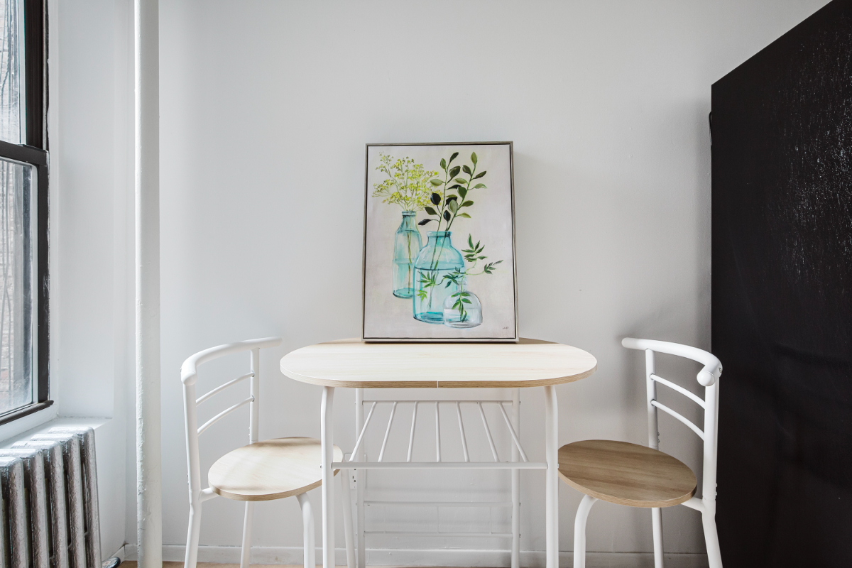 Beautiful one bedroom with office on amazing West Village street - Photo 10