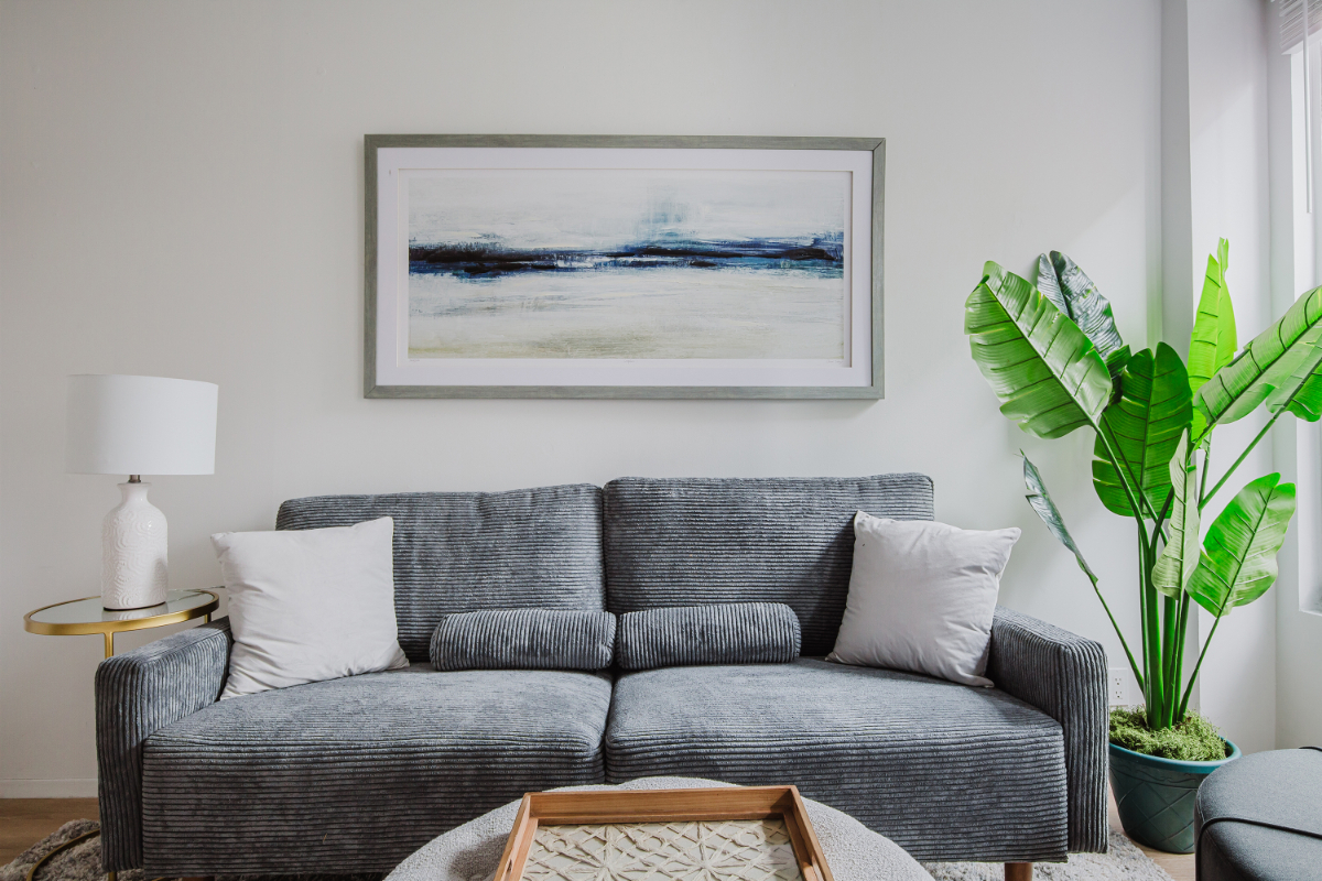 Beautiful one bedroom with office on amazing West Village street - Photo 3