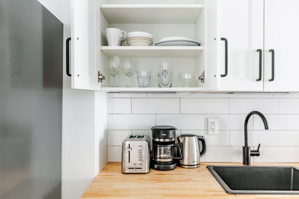 Newly renovated true 2 bedroom in heart of East Village - Photo 6