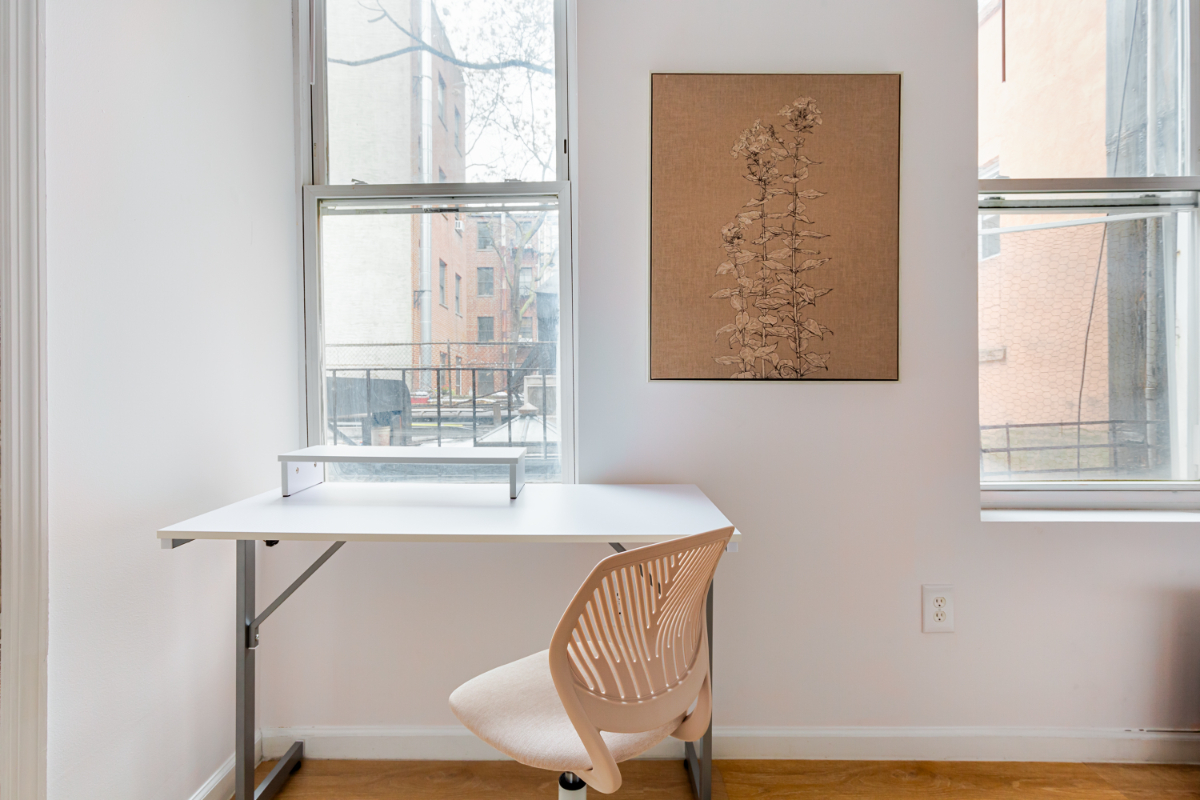 Newly renovated true 2 bedroom in heart of East Village - Photo 10
