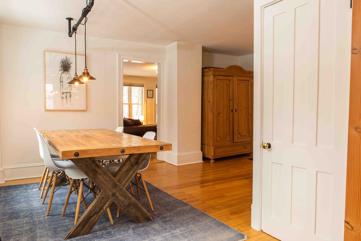 Fabulous Remodeled Home .5 mile walk from Church St - Photo 2