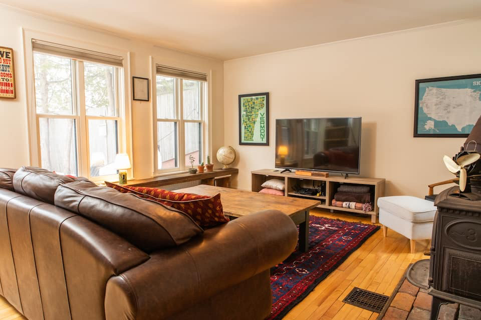 Fabulous Remodeled Home .5 mile walk from Church St - Photo 4