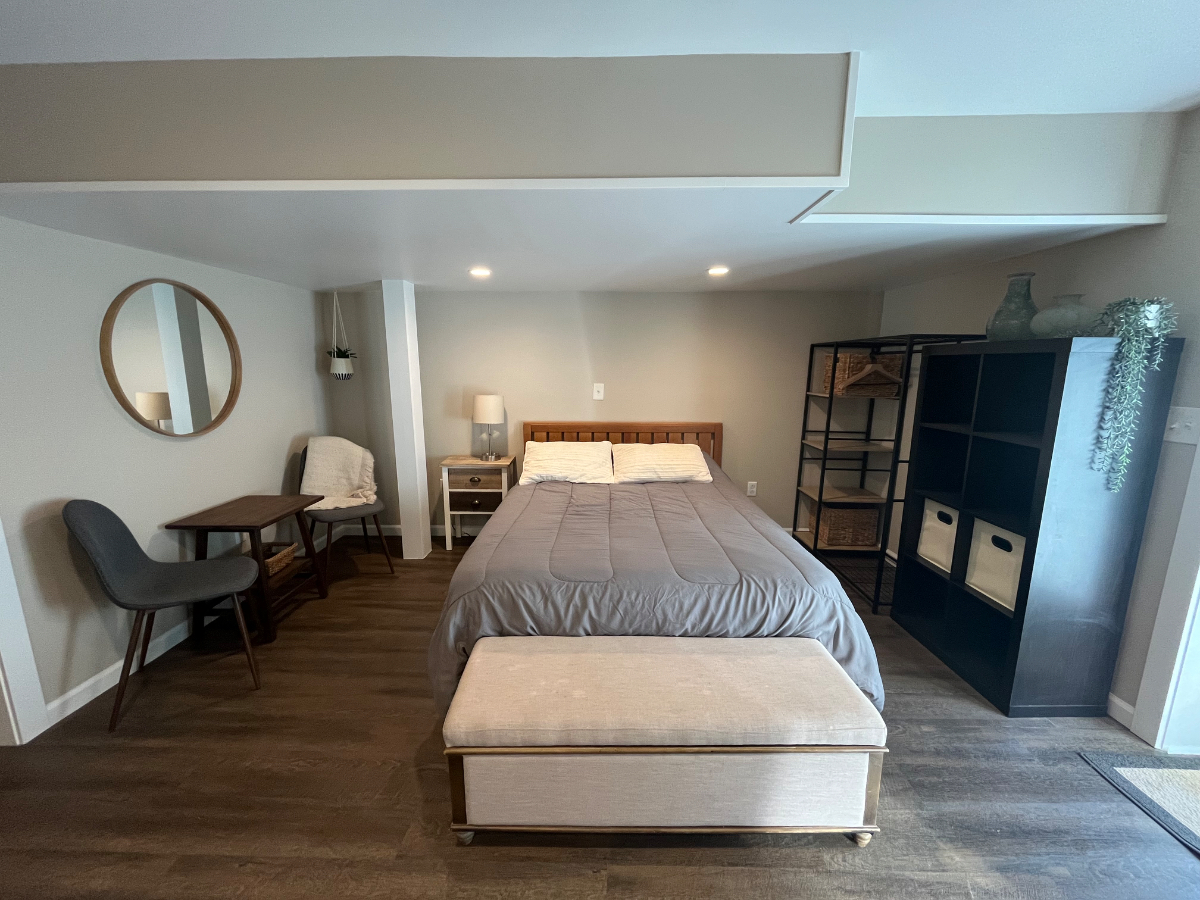 Modern apartment studio in historic Montford near downtown - Photo 3