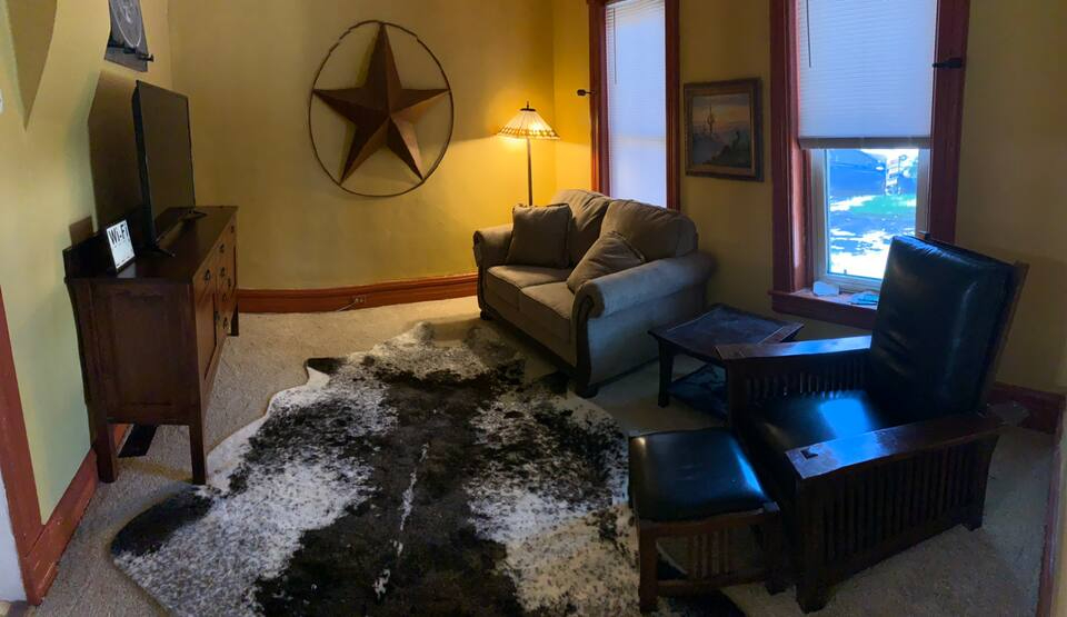 Great One bedroom House walk to downtown Cheyenne - Photo 3