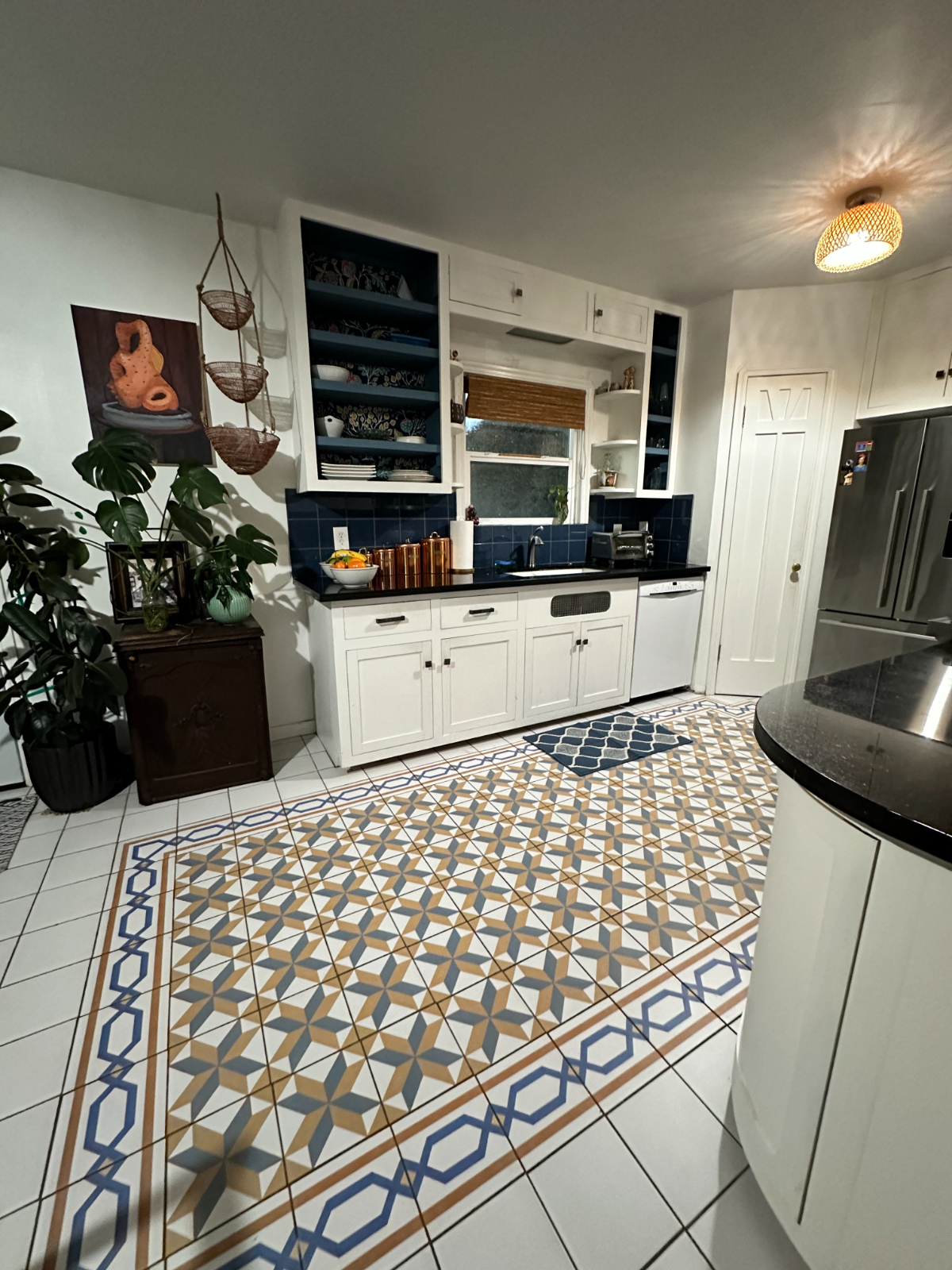 Boutique Bungalow , A Creative Escape in Bay Terrace - Photo 5
