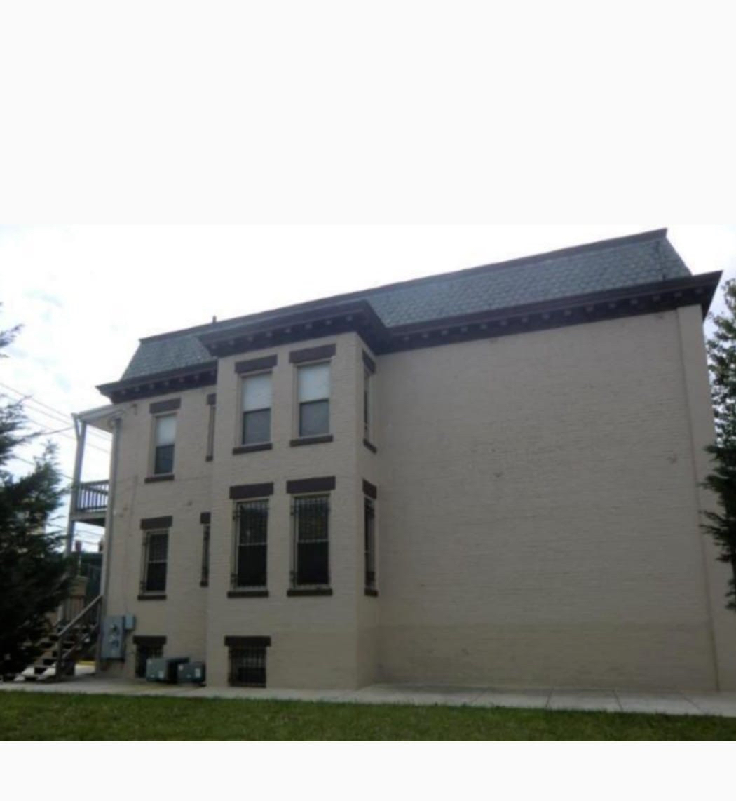 CONVENINCE...Within walking distance from 4... - Photo 3