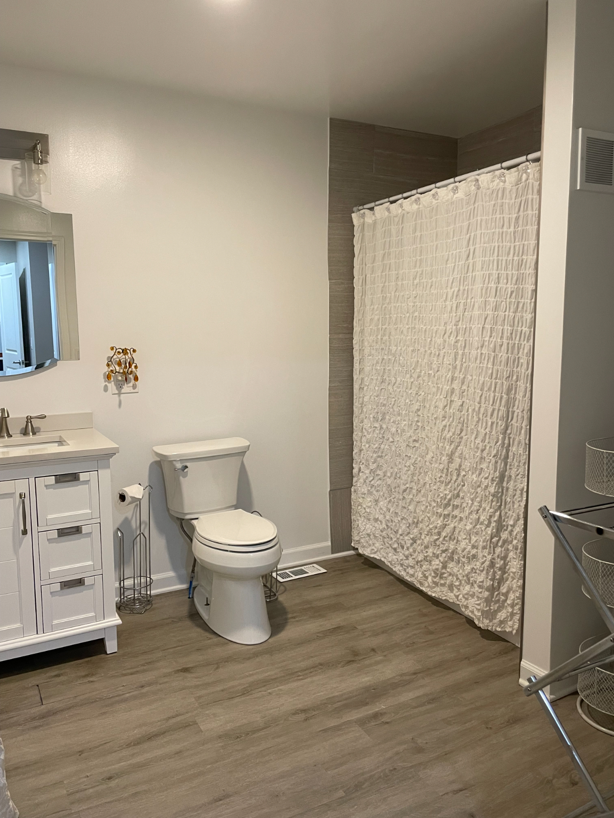 1 Bedroom Apartment in Webster - Photo 6
