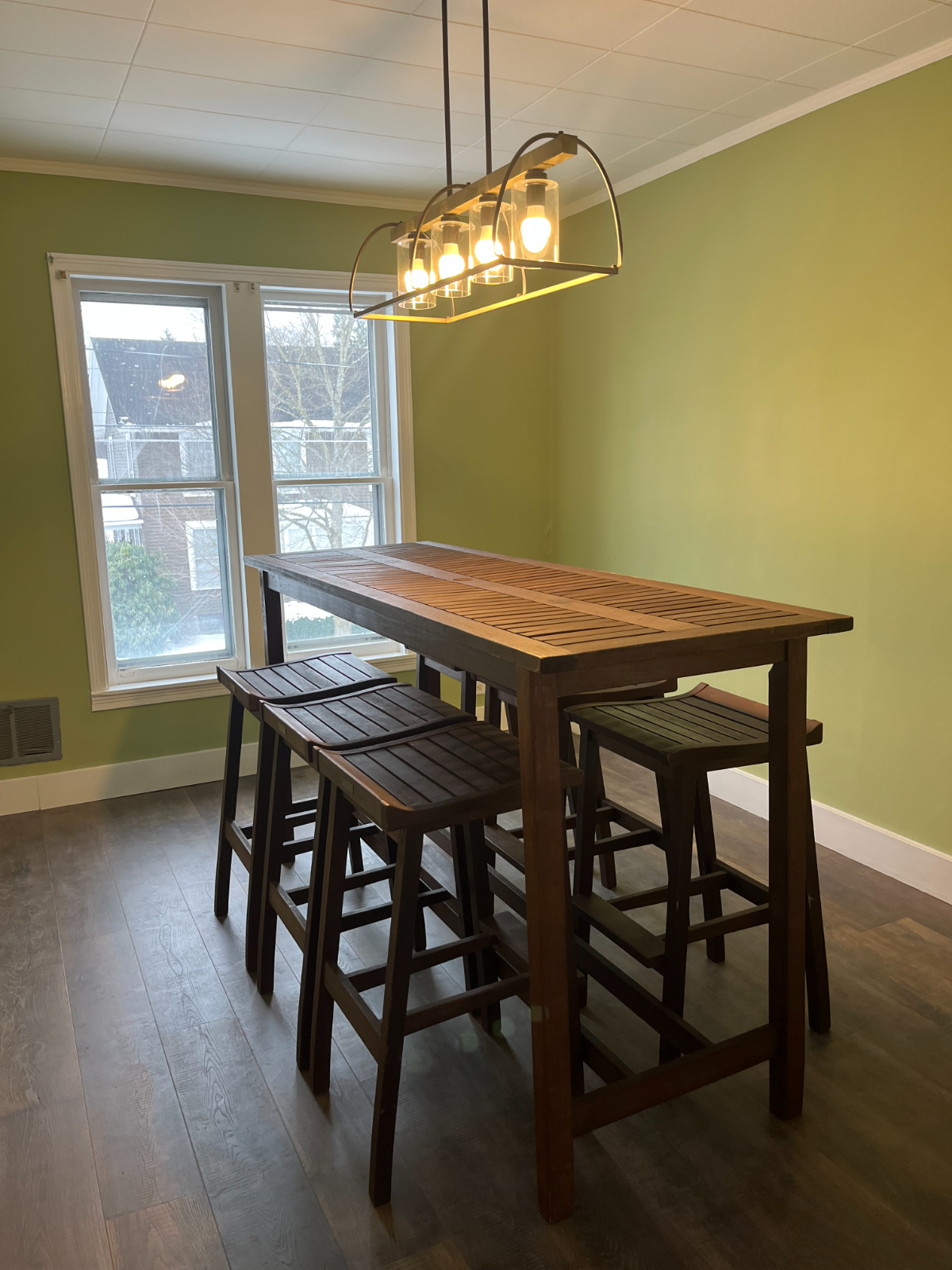 Newly Renovated Luxury Apartment - Elegant Retreat in Cortland, NY, with Modern Amenities and Charmi - Photo 1