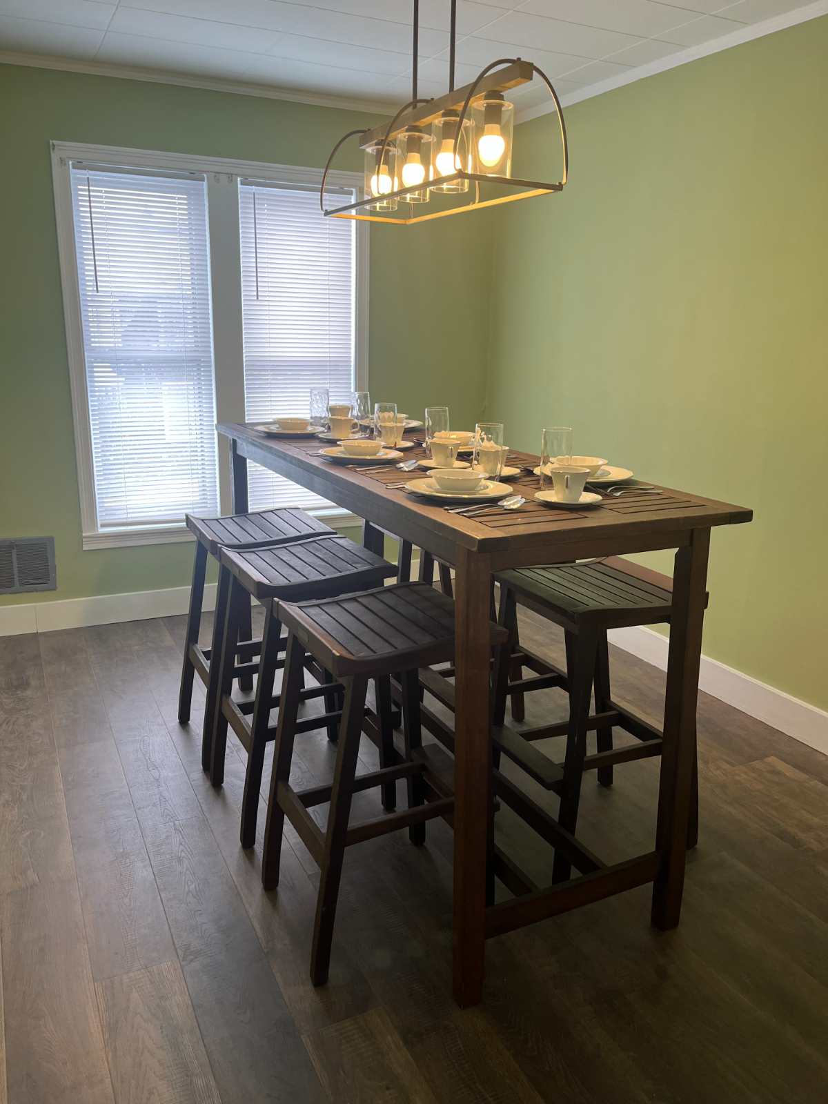 Newly Renovated Luxury Apartment - Elegant Retreat in Cortland, NY, with Modern Amenities and Charmi - Photo 7