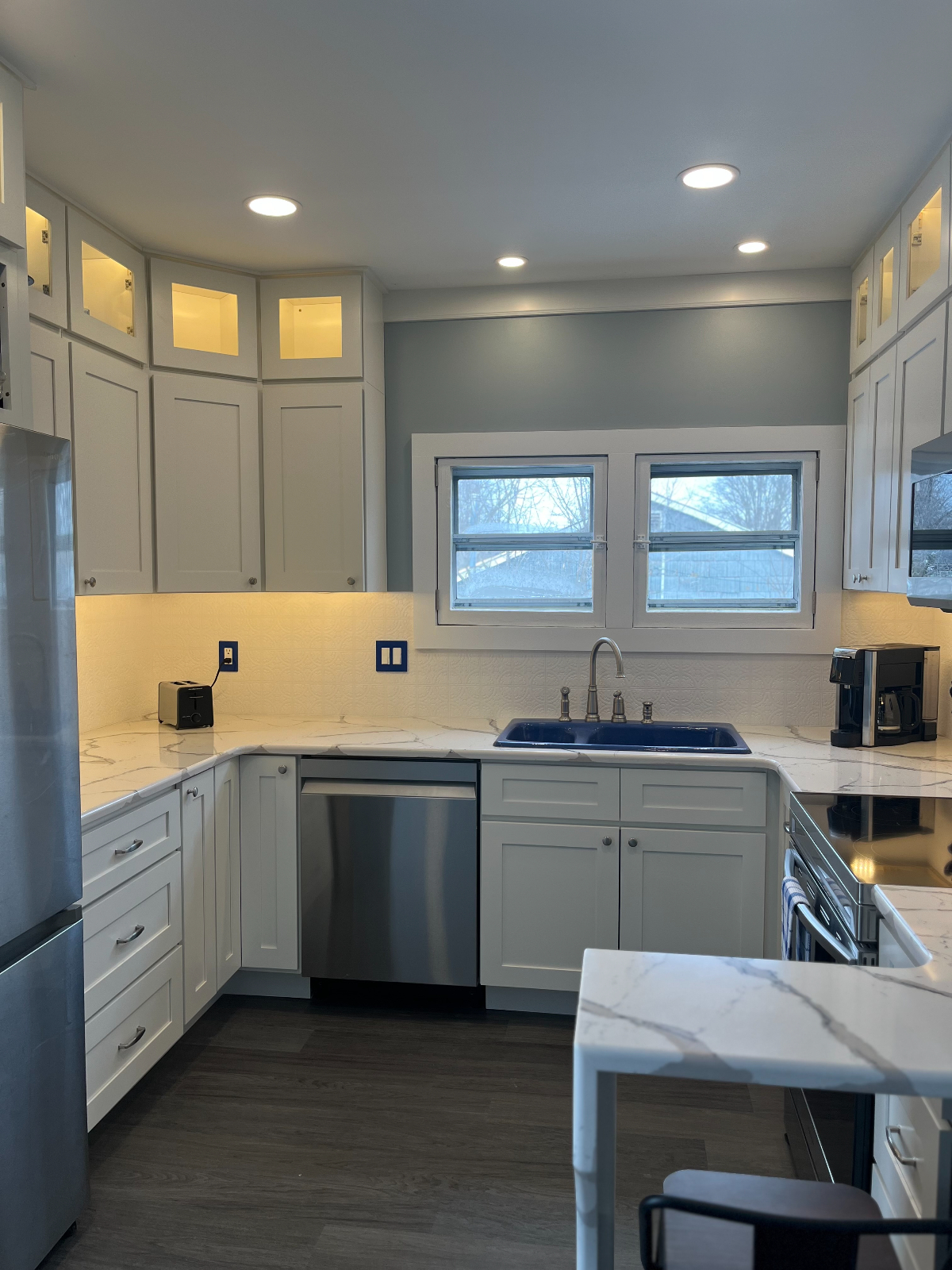 Newly Renovated Luxury Apartment - Elegant Retreat in Cortland, NY, with Modern Amenities and Charmi - Photo 10