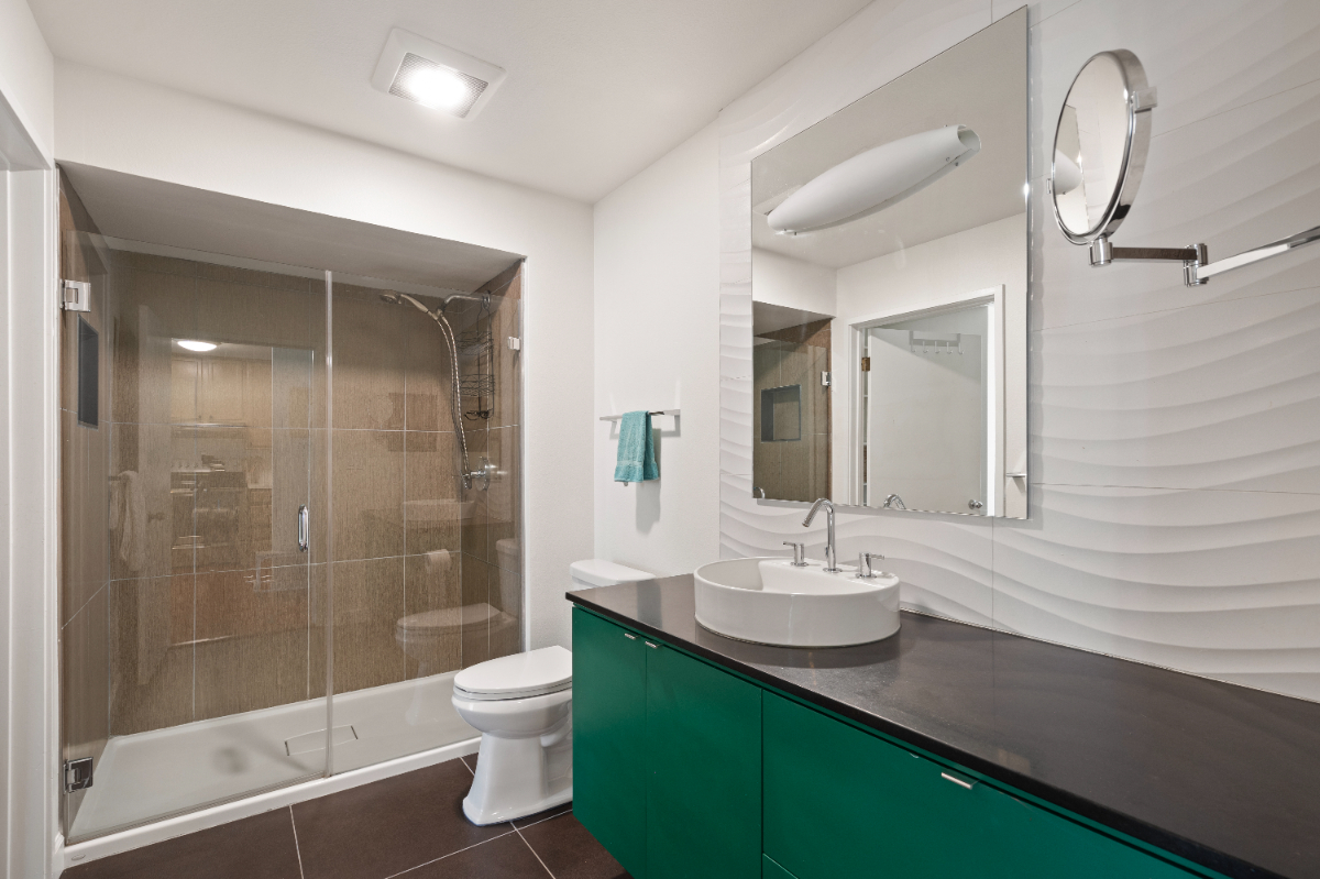 Bright and Cozy Condo with Parking in a Safe Neighborhood Potrero Hill - Photo 3
