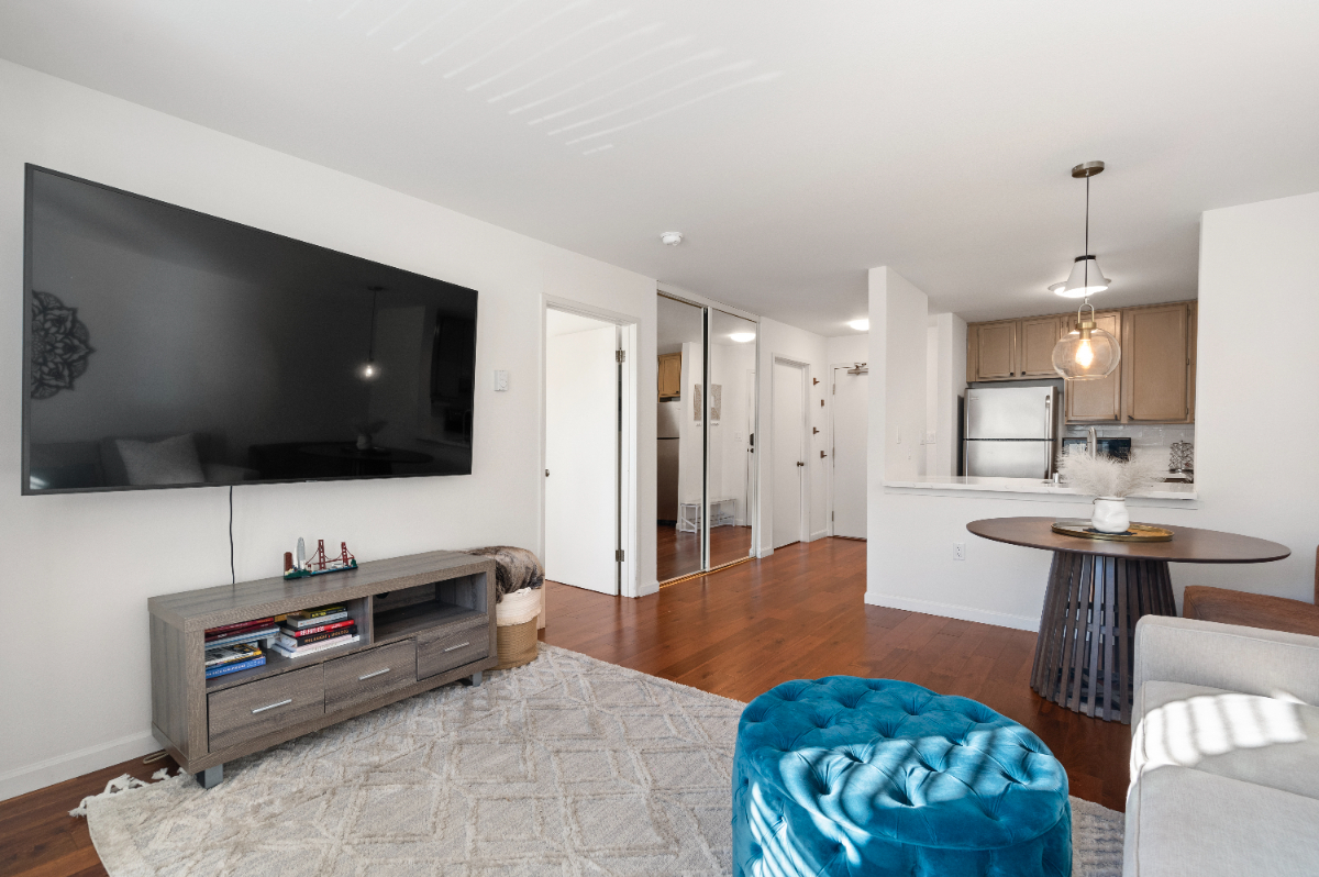Bright and Cozy Condo with Parking in a Safe Neighborhood Potrero Hill - Photo 2