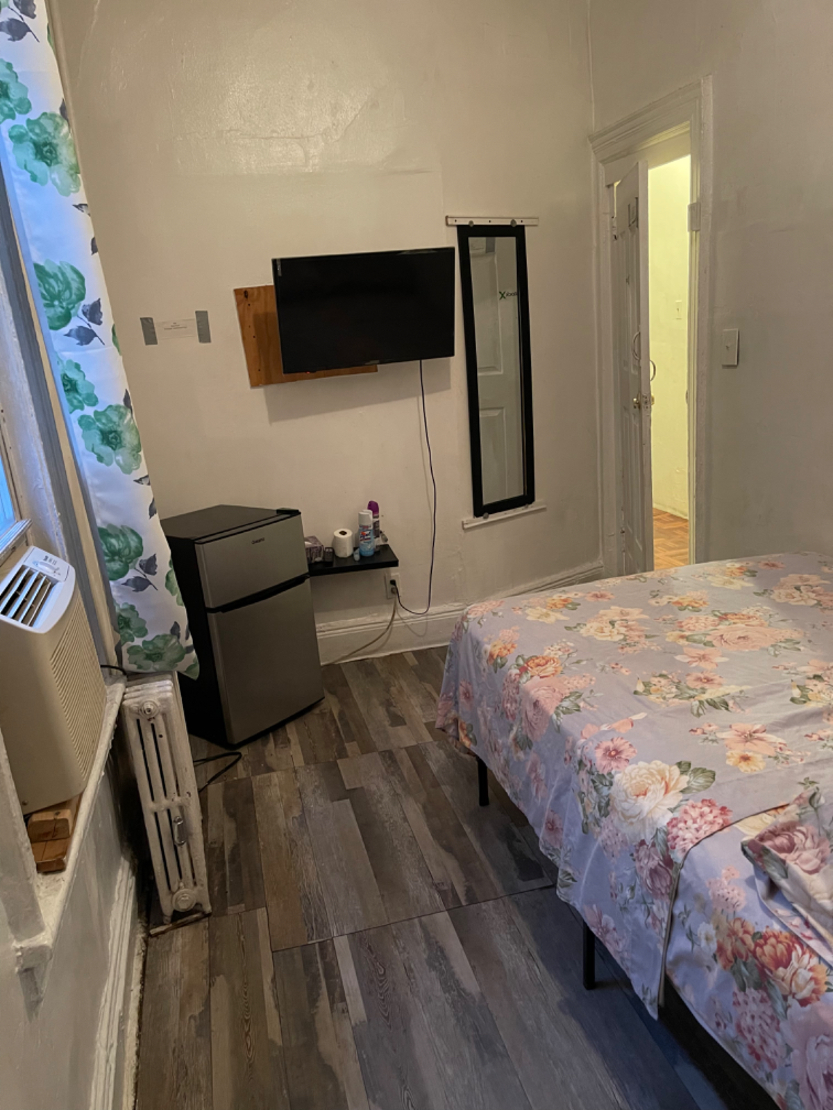 Beautiful Room in Cypress Hills BK - Photo 1
