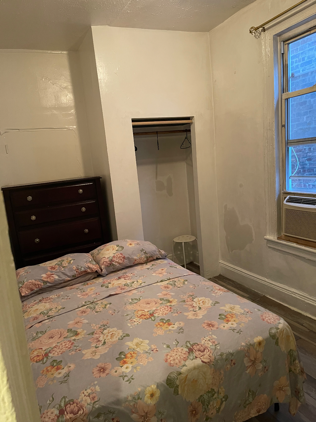Beautiful Room in Cypress Hills BK - Photo 2