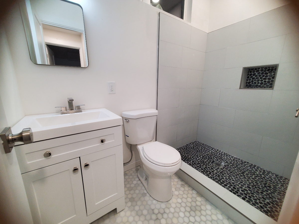 Detached Furnished 2 bedroom Brookland DC All Utilities Inc - Photo 6