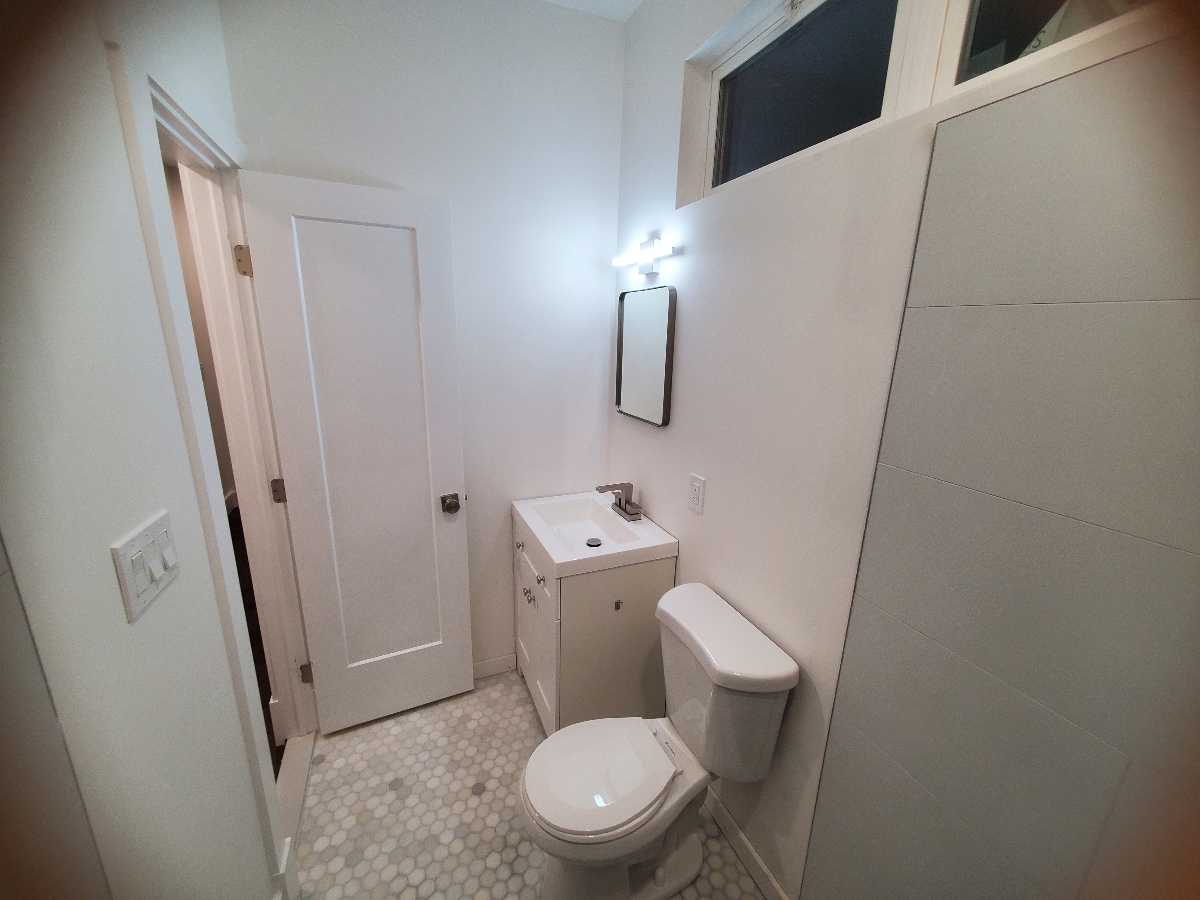 Detached Furnished 2 bedroom Brookland DC All Utilities Inc - Photo 7