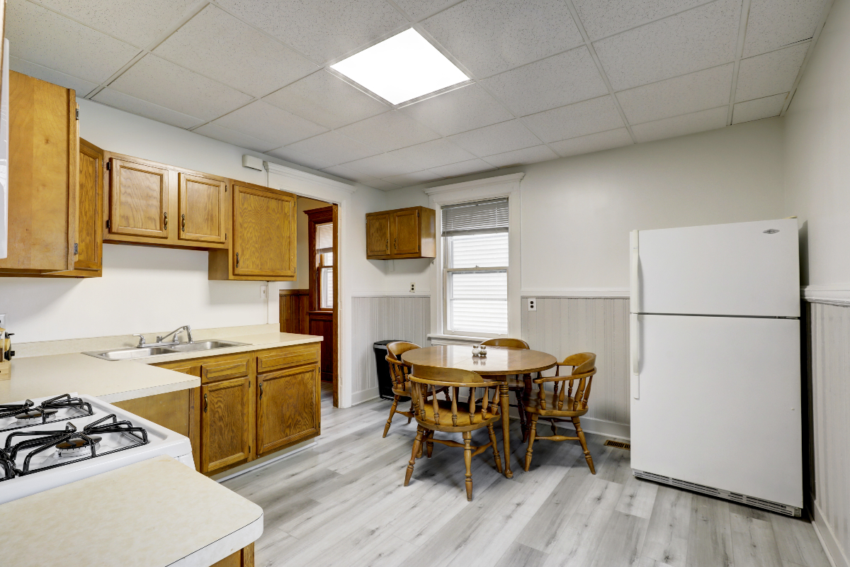 Comfortable 3 bedroom apartment located in center city, Rochester, NY - Photo 12